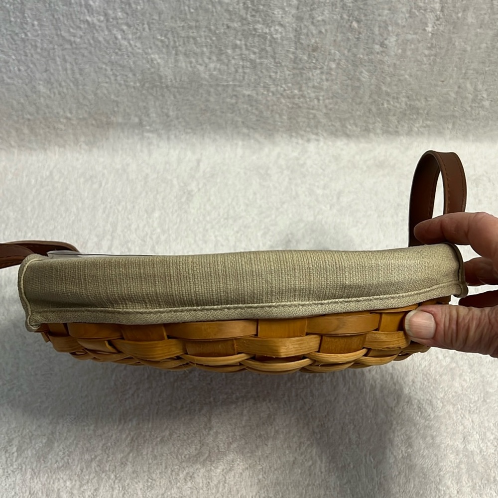 Taskets Renaissance Cloth Lined Pie Holder - Picture 8 of 16